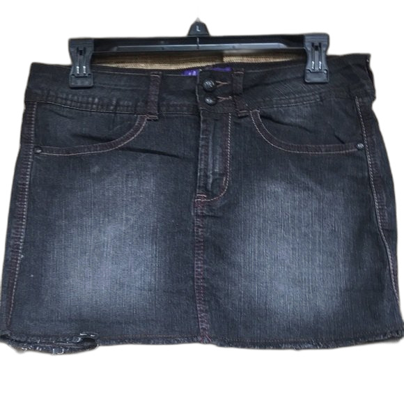 Miley Cyrus Max Azria  raw edge denim mini skirt - Picture 1 of 3